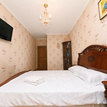 Apartment On Volodymirska 73 Street Kiev Exterior foto